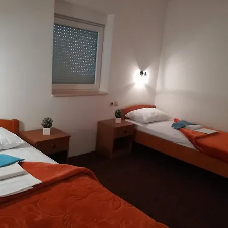 Bed & Breakfast Pandza *